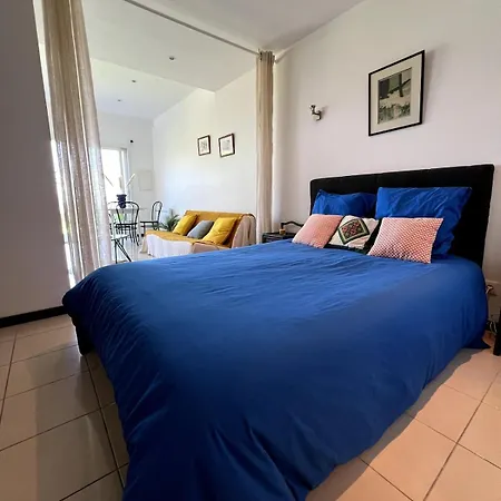 Bleu Horizon Apartment *
